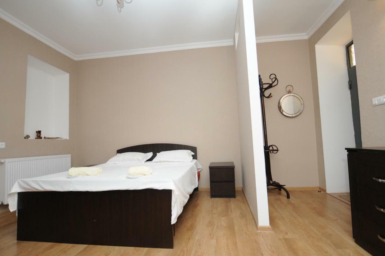 Shako'S Apartments Тбилиси Экстерьер фото